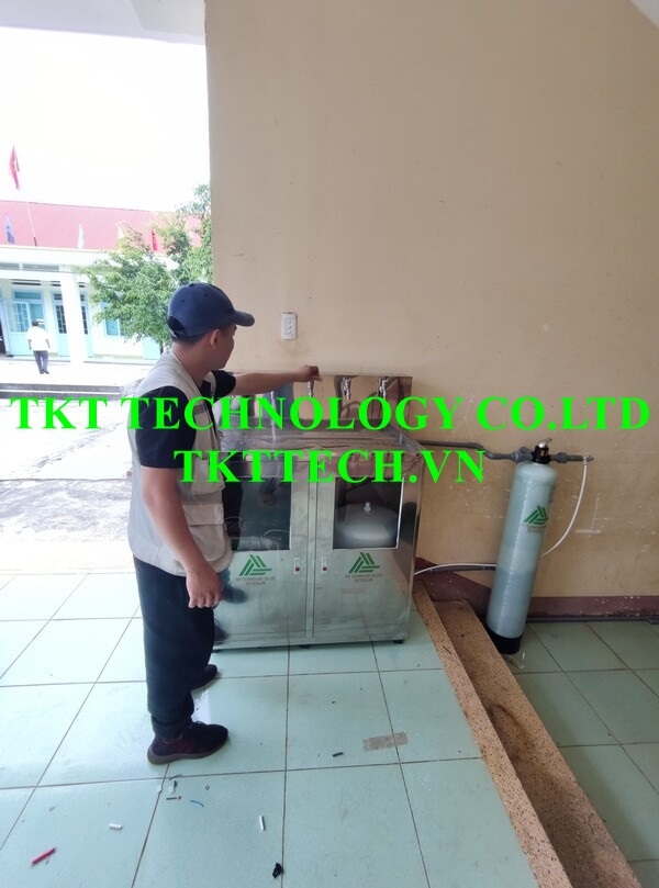 Lắp đặt Máy lọc nước uống trực tiếp cho học sinh, giáo viên trường mầm non, trường tiểu học, trường thcs, trường thpt tại Kon Tum