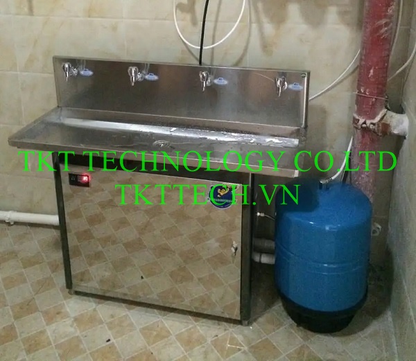 Máy lọc nước uống trực tiếp cho học sinh, giáo viên trường mầm non, trường tiểu học, trường thcs, trường thpt tại Lâm Đồng